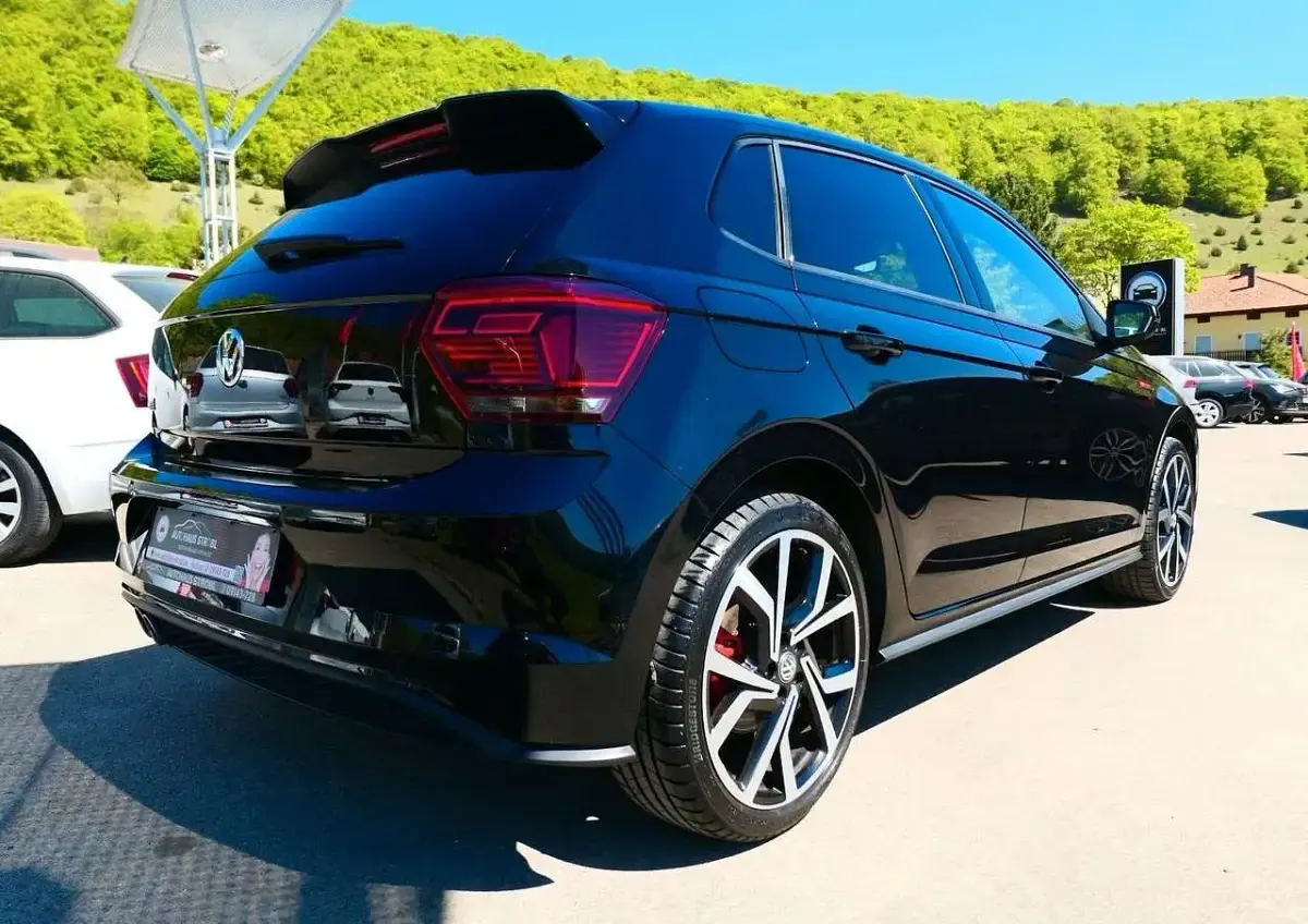 Second-hand VW Polo Beats 200 CP (147 kW) 2020 Negru Hatchback