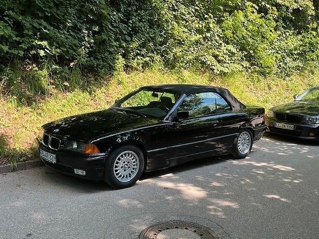 Gebraucht BMW 325 Cabriolet Performance 192 PS (141 kW) 1993 Schwarz Cabrio