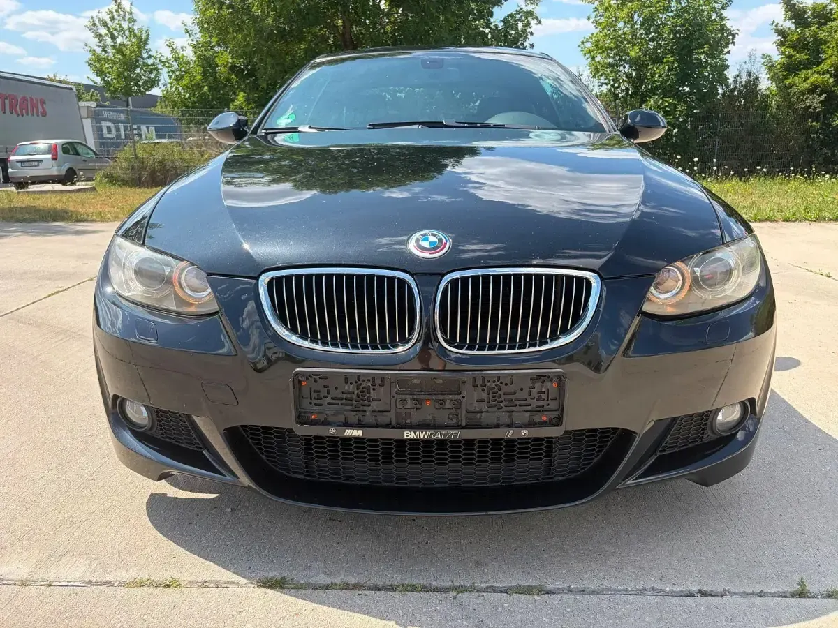 Gebraucht BMW 325 M Sport 218 PS (160 kW) 2007 Schwarz Coupé