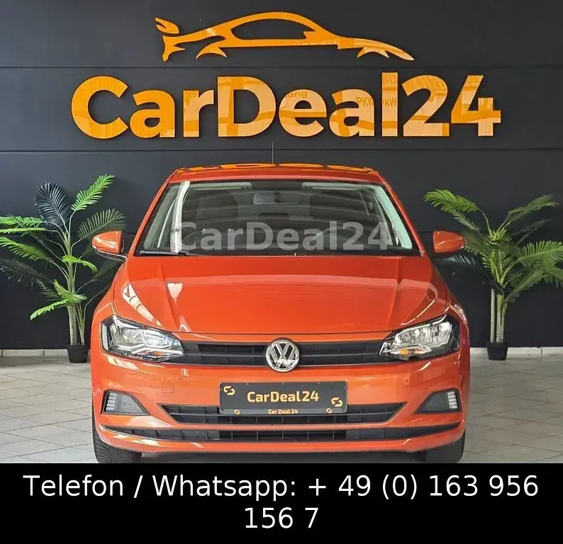 Gebraucht VW Polo Trendline 75 PS (55 kW) 2018 Orange Kleinwagen