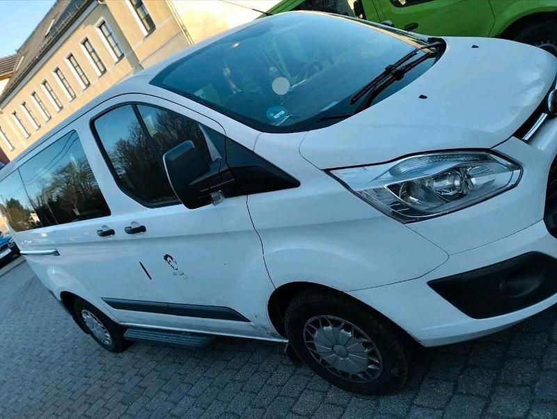 Second-hand Ford Transit 140 CP (102 kW) 2014 Alb Monovolum
