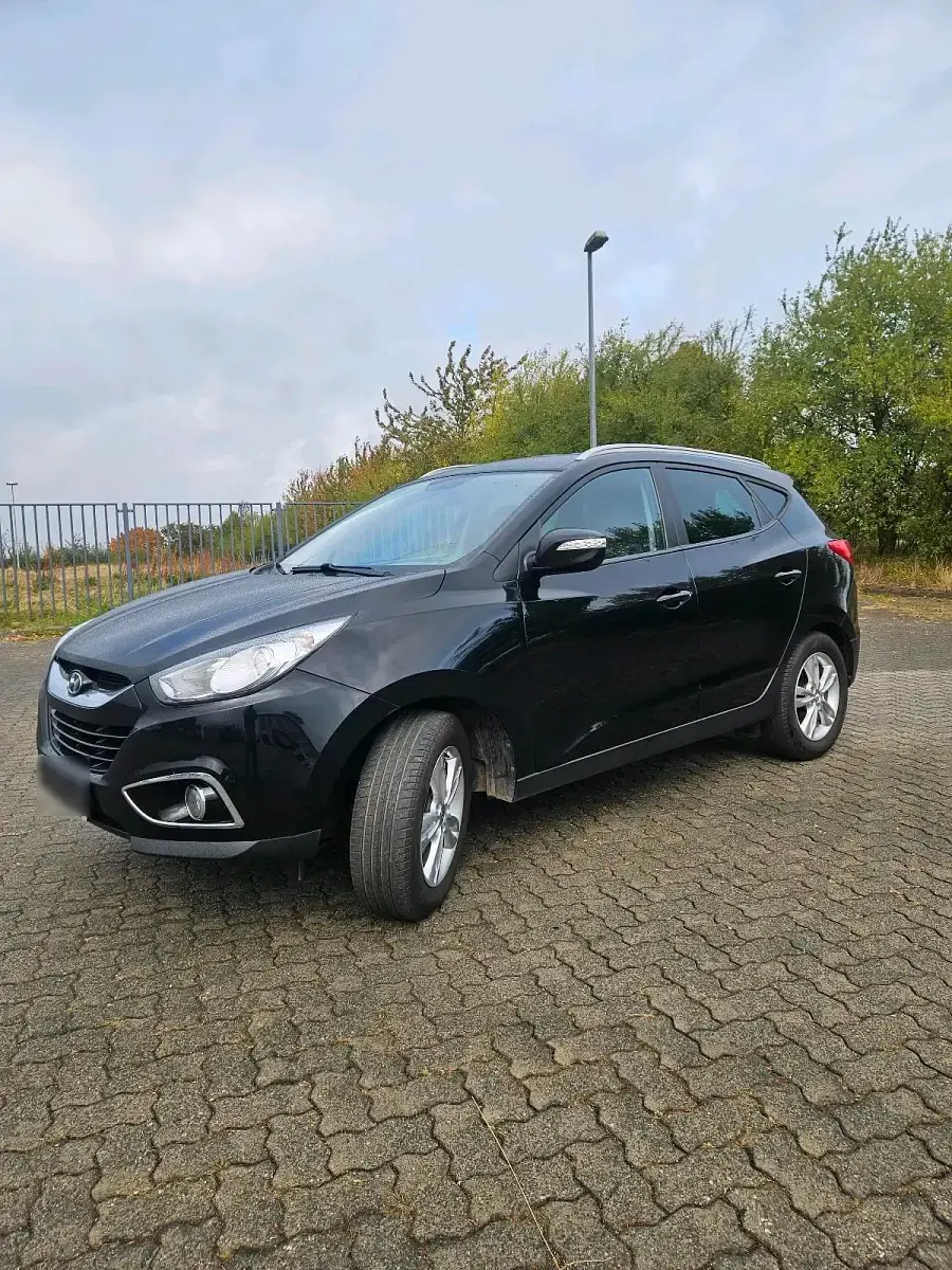 Gebraucht Hyundai ix35 115 PS (84 kW) 2013 Schwarz SUV