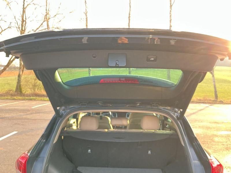 Gebraucht Hyundai Tucson Premium 141 PS (103 kW) 2016 Schwarz SUV