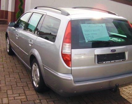 Gebraucht Ford Mondeo Ghia 178 PS (130 kW) 2003 Silber metallic Kombi