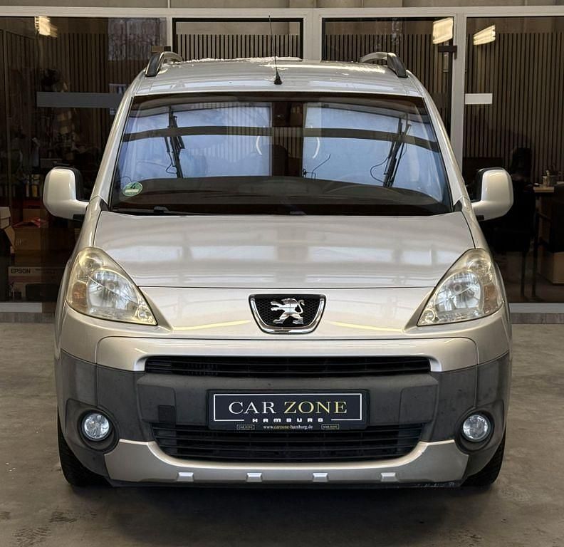 Gebraucht Peugeot Partner Tepee 92 PS (67 kW) 2012 Grau Van / Kleinbus