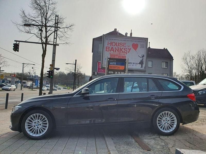 Gebraucht BMW 320 Performance 184 PS (135 kW) 2017 Schwarz Limousine