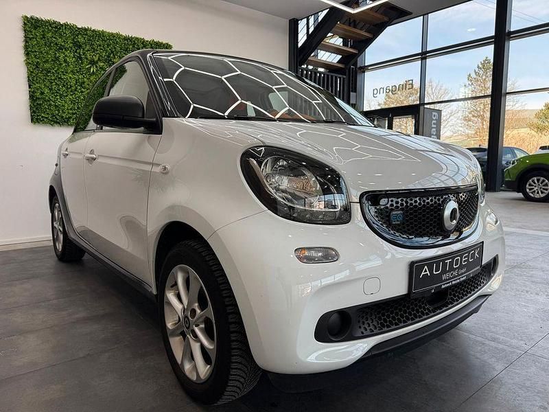 Gebraucht Smart ForFour Electric Drive 60 kW (82 PS) 2019 Schwarz Limousine