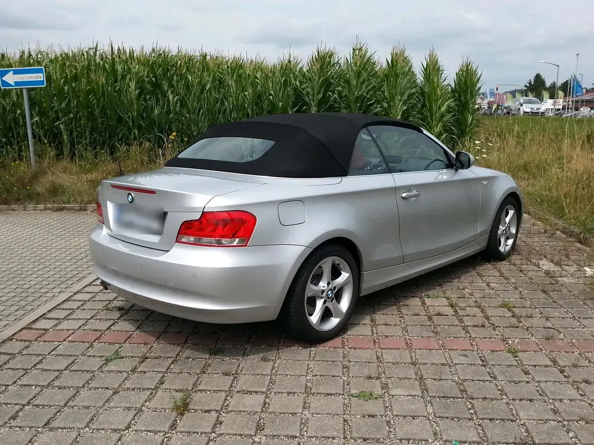 Gebraucht BMW 118 Cabriolet 143 PS (105 kW) 2012 Silber Cabrio