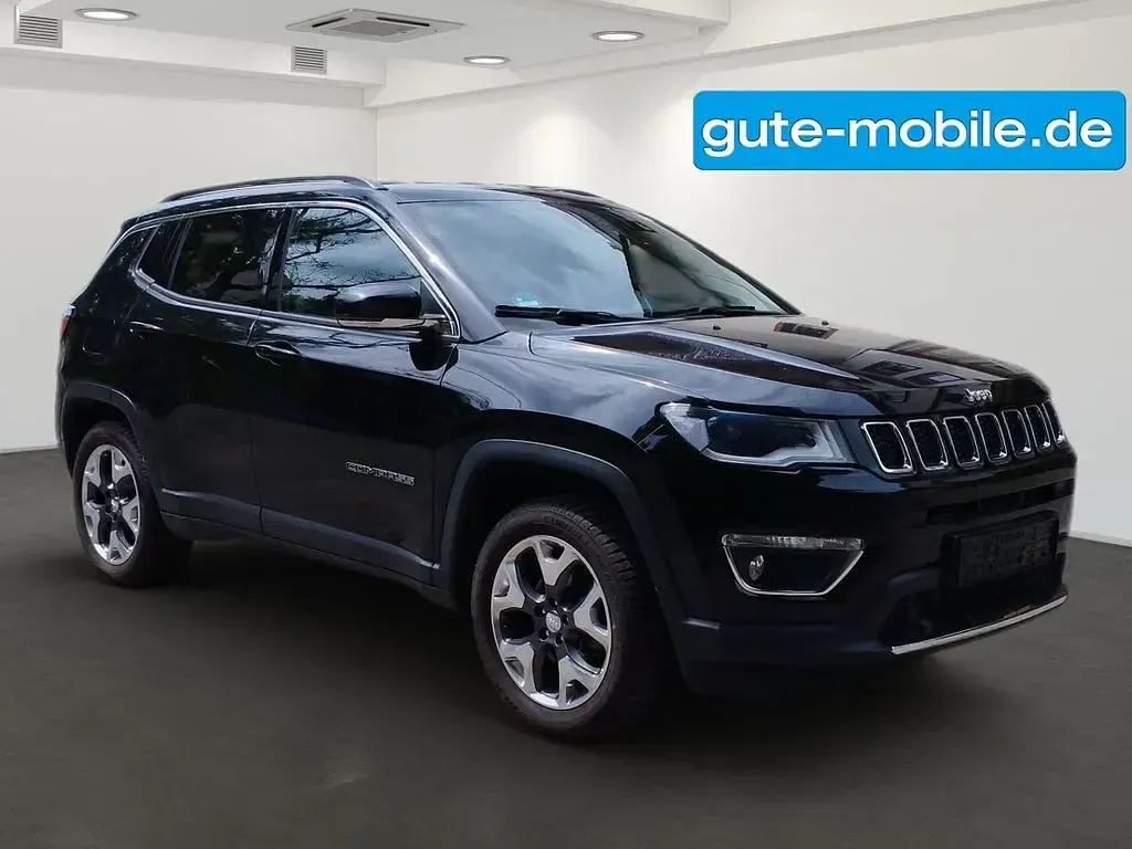 Gebraucht Jeep Compass 170 PS (125 kW) 2020 Pxjdiamond black crystal SUV