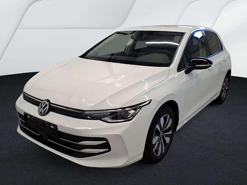 Weiß (pure white) Gebraucht 2025 VW Golf VIII Pro Limousine | 24.700 € (Guter Preis) - Bild 1/4
