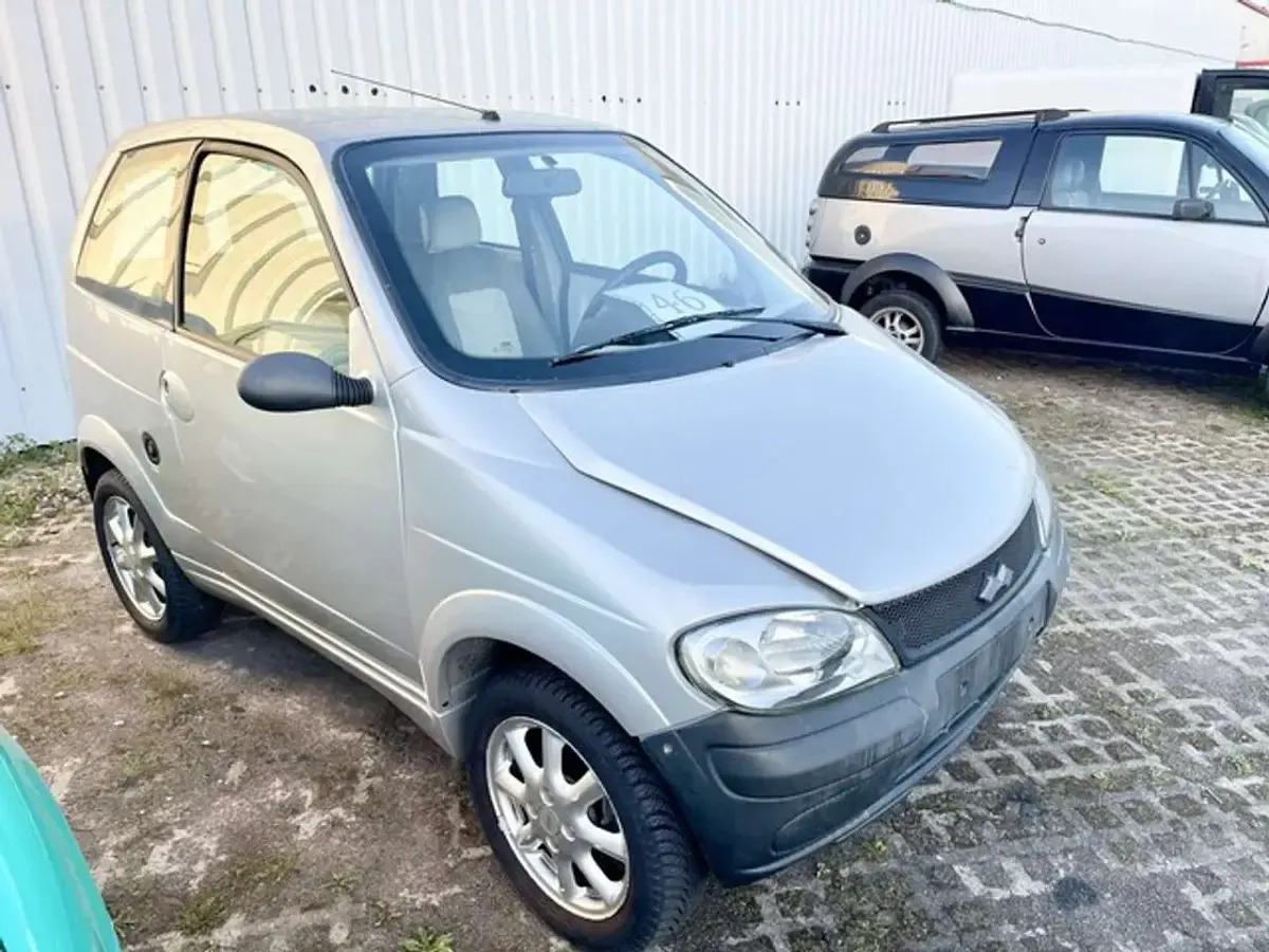 Käytetty Ligier X-Too 2005 Hopea Viistoperä