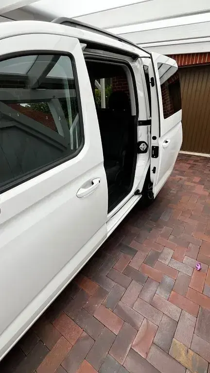 Gebraucht VW Caddy Life 116 PS (85 kW) 2025 Weiß Van / Kleinbus