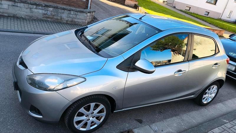 Second-hand Mazda 2 75 CP (55 kW) 2009 Argintiu Hatchback