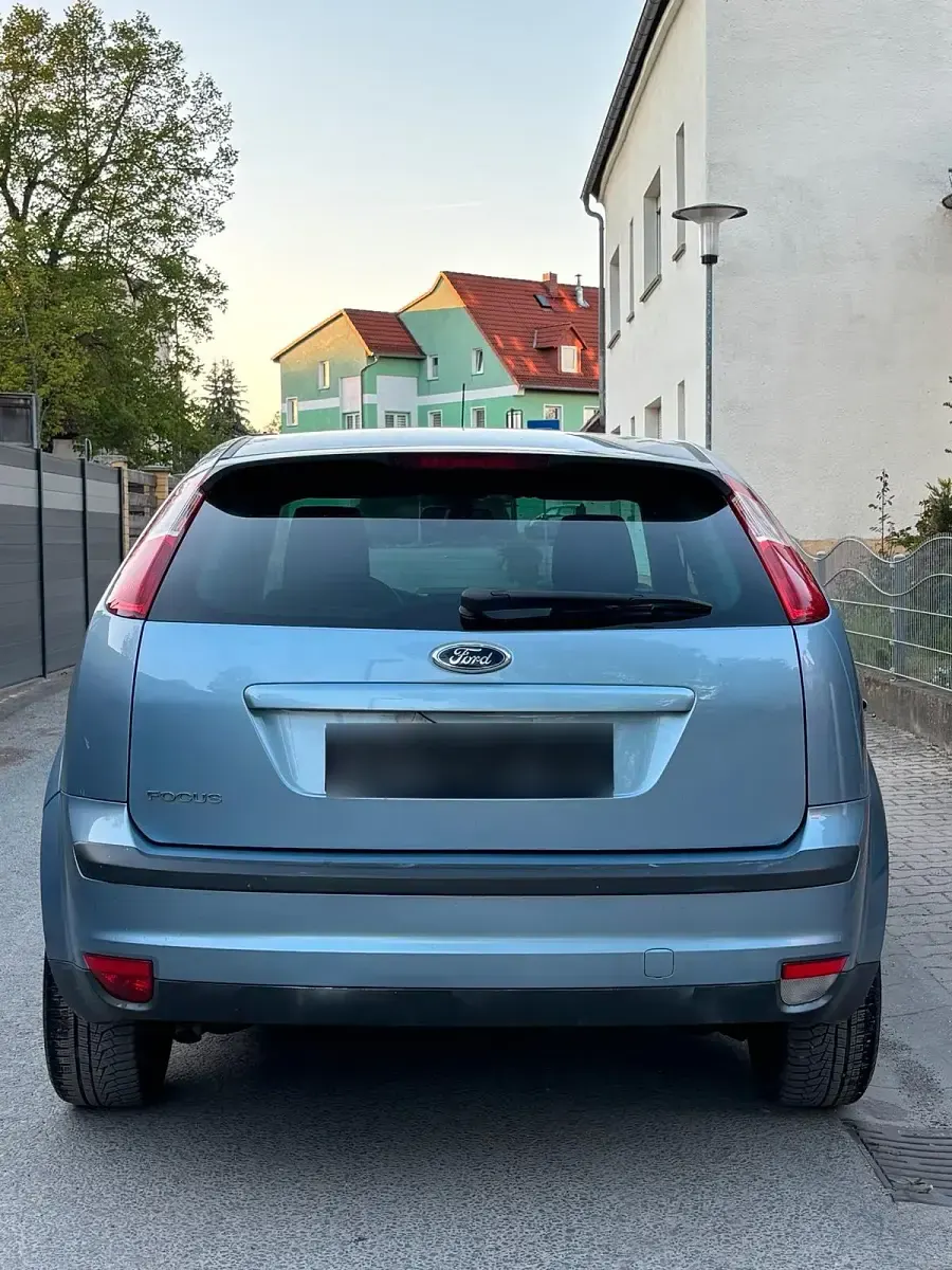 Second-hand Ford Focus 2007 Albastru Hatchback