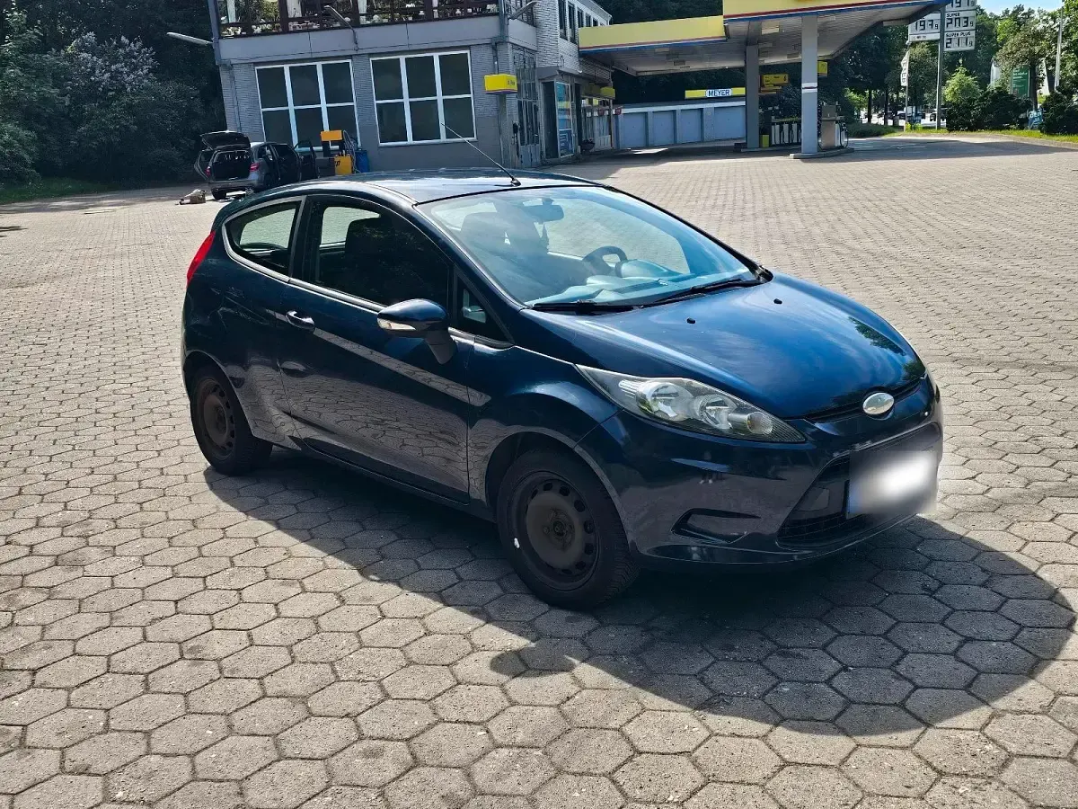 Gebraucht Ford Fiesta 60 PS (44 kW) 2009 Blau Kleinwagen