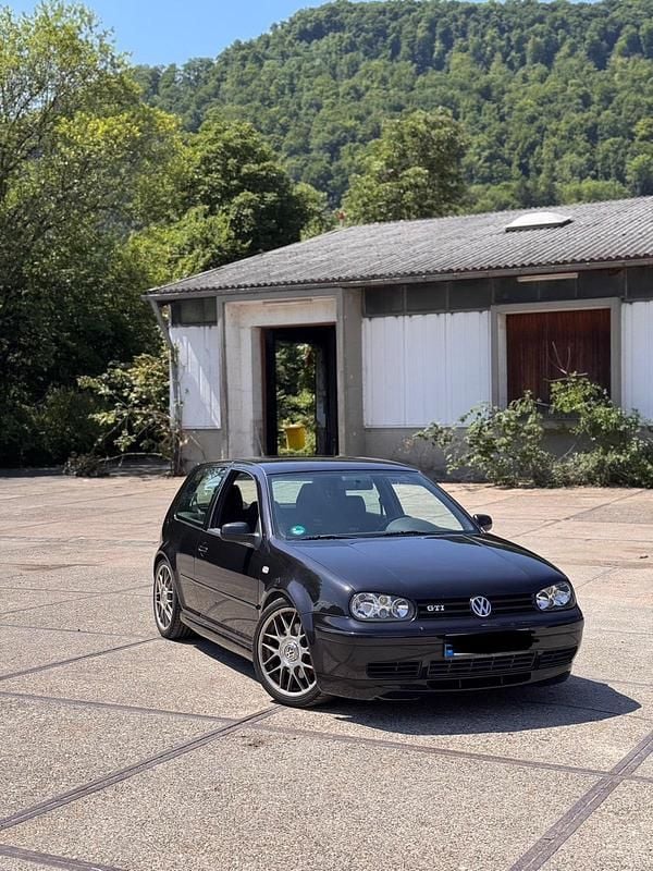 Gebraucht VW Golf IV Edition 179 PS (131 kW) 2002 Schwarz Kleinwagen