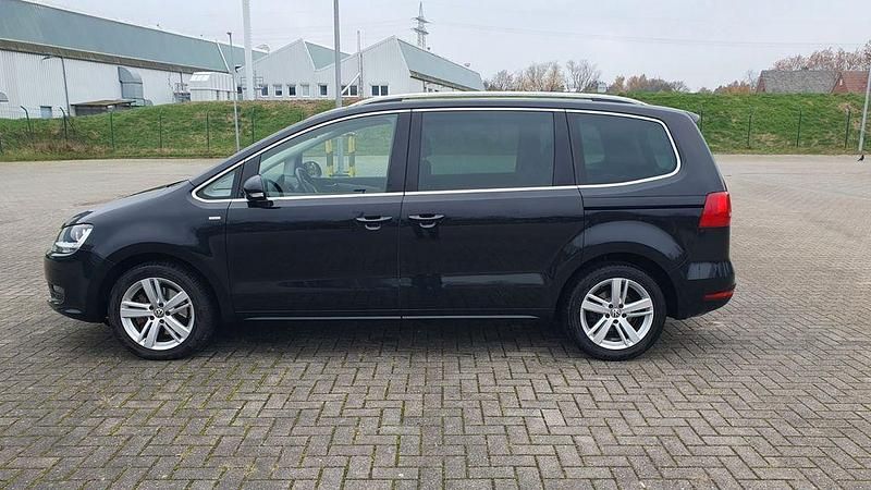 Gebraucht VW Sharan Match 140 PS (102 kW) 2012 Schwarz Van / Kleinbus