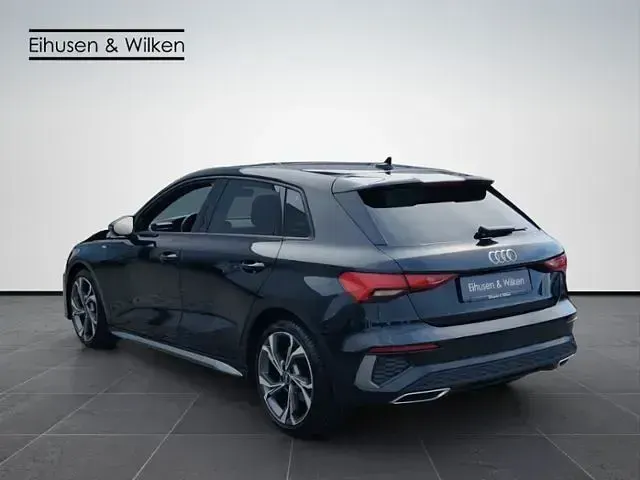 Gebraucht Audi A3 S-Line 110 PS (80 kW) 2023 Schwarz Limousine