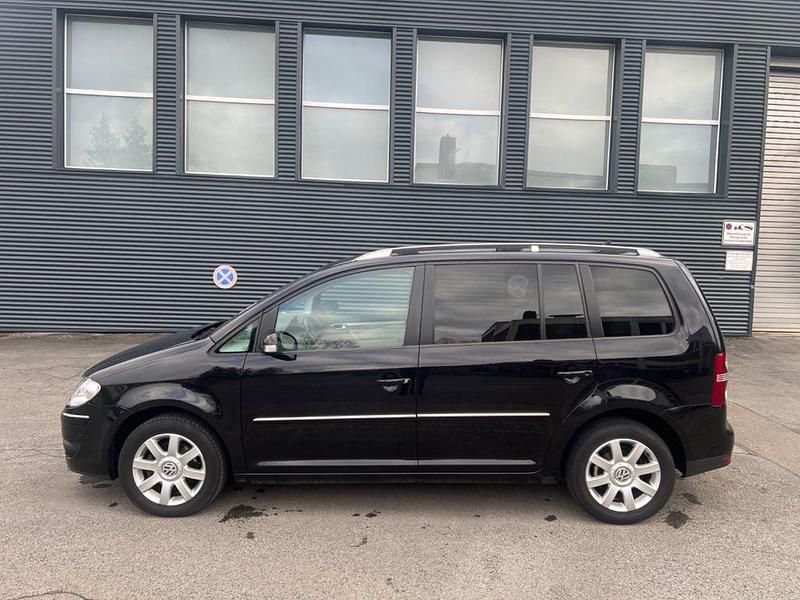 Gebraucht VW Touran Highline 140 PS (102 kW) 2008 Schwarz Van / Kleinbus