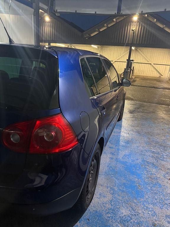 Gebraucht VW Golf V Edition 102 PS (75 kW) 2007 Blau Limousine