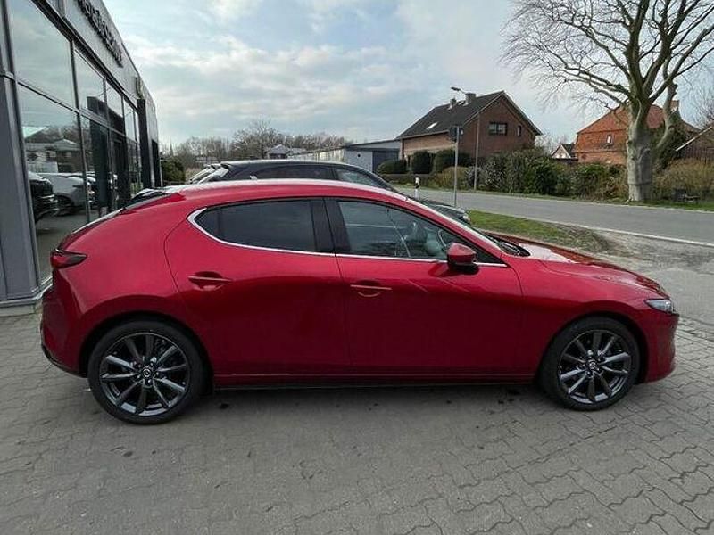 Gebraucht Mazda 3 150 PS (110 kW) 2022 Soul red crystal m Limousine