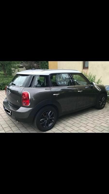 Grau Gebraucht 2012 Mini Cooper D Kleinwagen | 10.900 € - Bild 1/4
