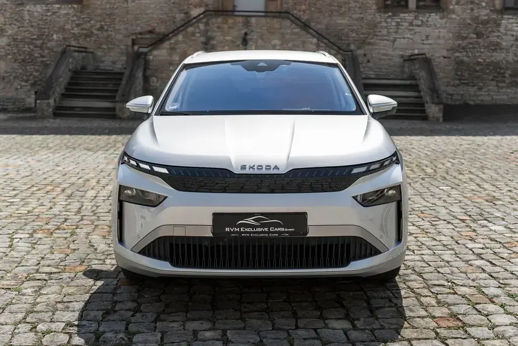 Gebraucht Skoda Enyaq iV Loft 210 kW (286 PS) 2025 Silber SUV
