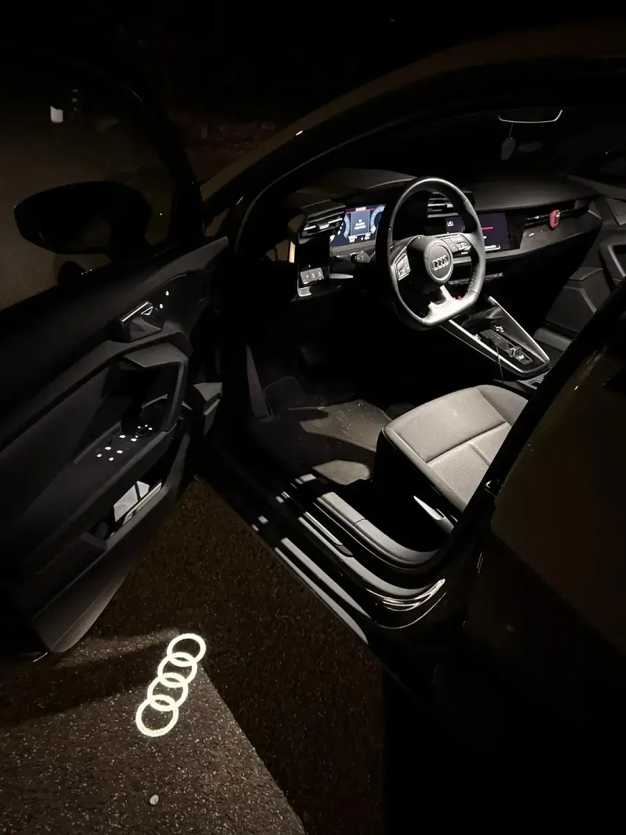 Gebraucht Audi A3 e-tron 208 PS (152 kW) 2023 Andere farben Kleinwagen