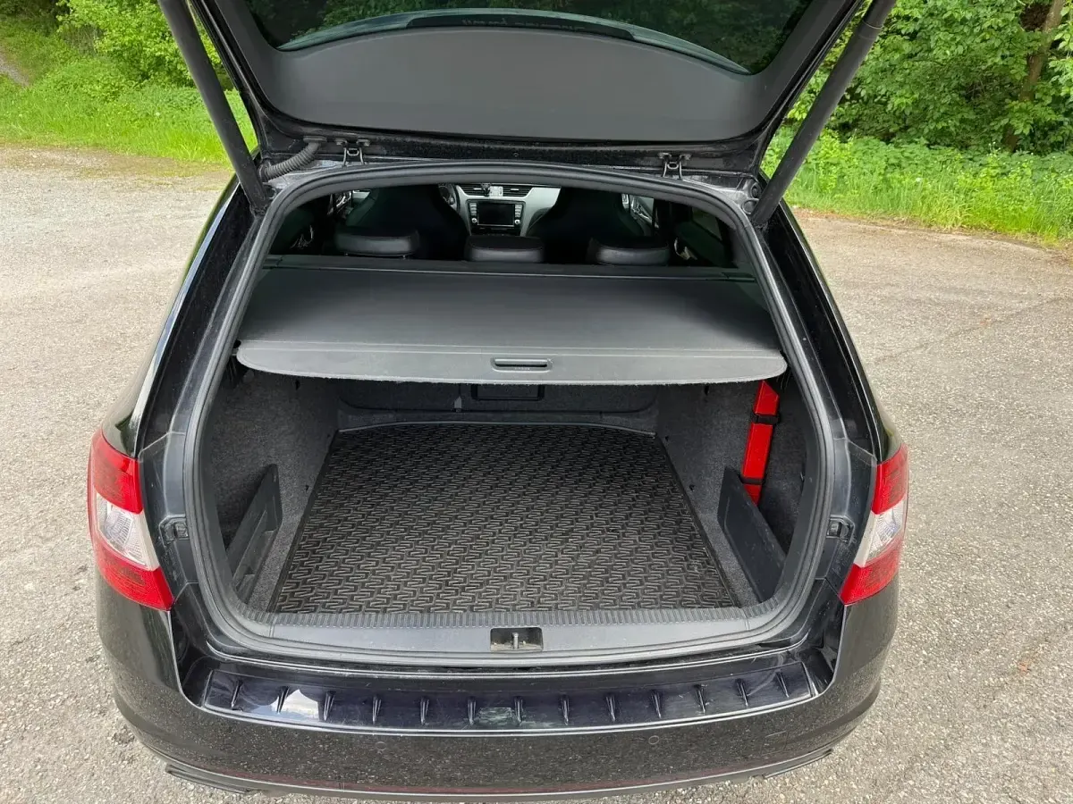 Gebraucht Skoda Octavia RS 184 PS (135 kW) 2015 Schwarz Kombi