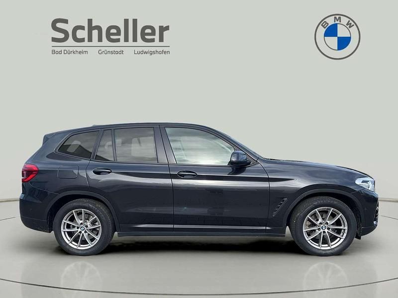 Gebraucht BMW X3 Advantage 184 PS (135 kW) 2019 Sophistograu brillanteffekt SUV
