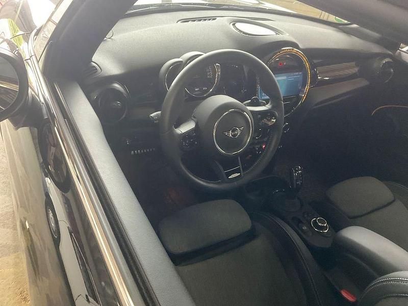 Gebraucht Mini John Cooper Works 231 PS (169 kW) 2023 Midnight black ii Kleinwagen