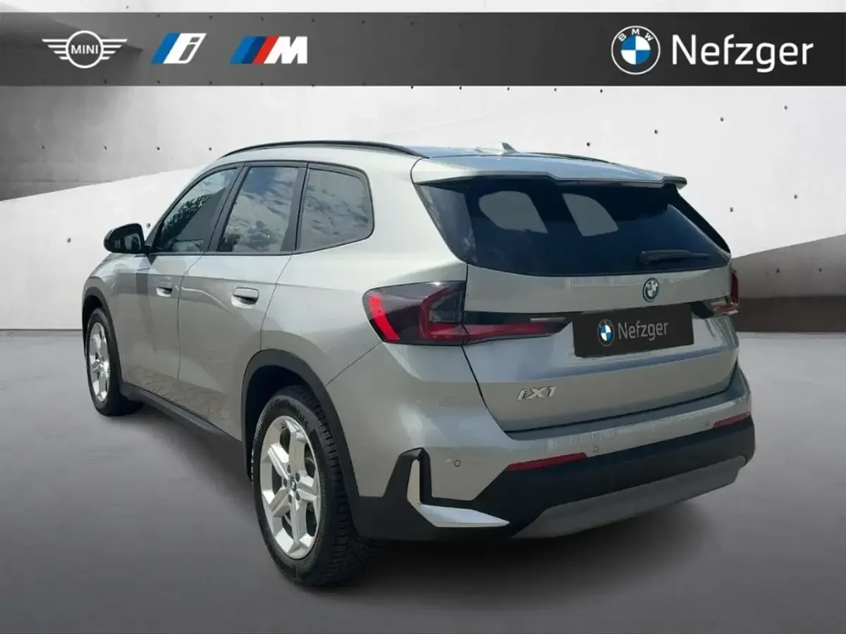 Gebraucht BMW iX1 Shadowline 150 kW (204 PS) 2024 Silber SUV