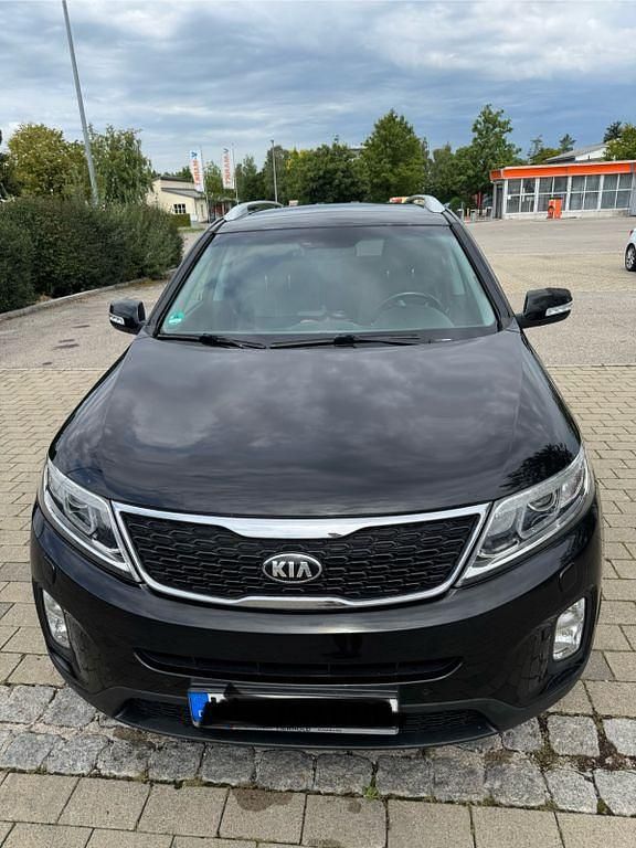 Schwarz Gebraucht 2013 Kia Sorento SUV | 8.300 € (Fairer Preis) - Bild 1/4