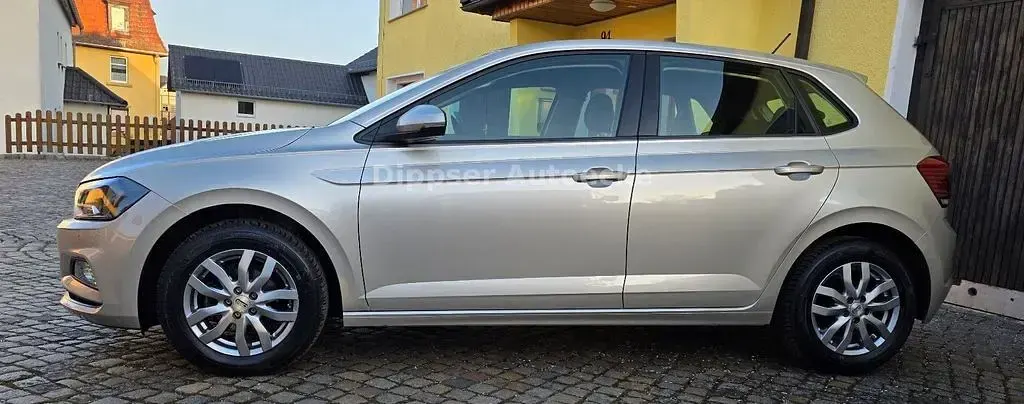 Gebraucht VW Polo Comfortline 95 PS (69 kW) 2020 Silber Kleinwagen
