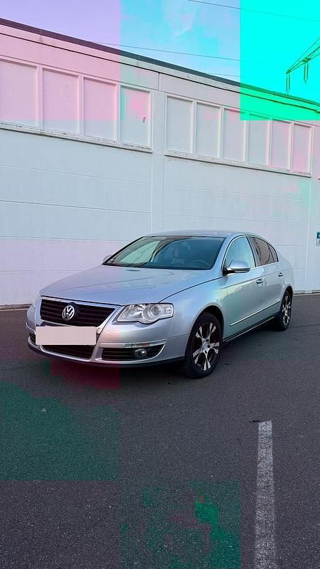 Silber Gebraucht 2007 VW Passat Limousine | 2.499 € (Superpreis) - Bild 1/4