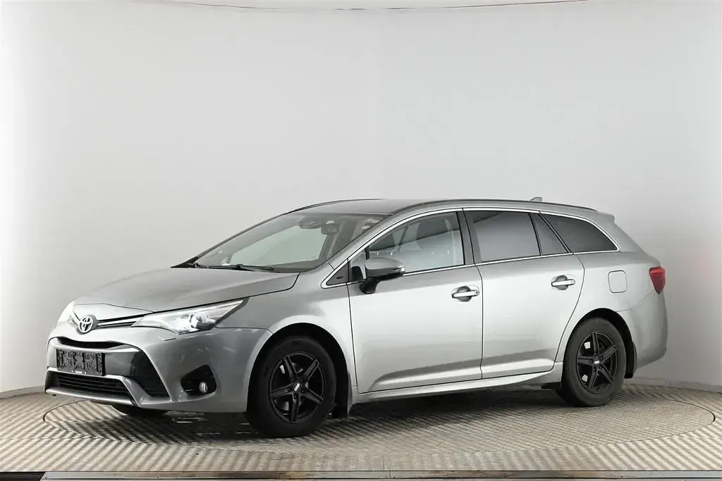 Gebraucht Toyota Avensis Executive 147 PS (108 kW) 2018 Grau Kombi