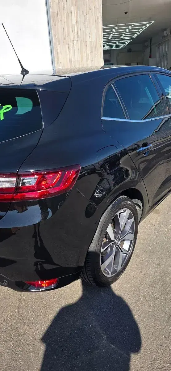 Gebraucht Renault Mégane III Bose Edition 116 PS (85 kW) 2016 Schwarz Limousine