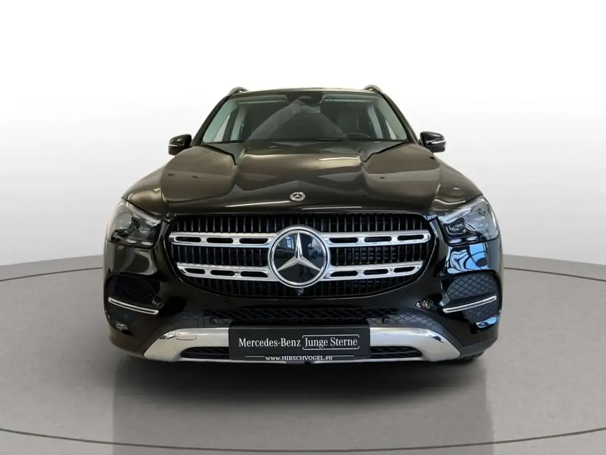 Gebraucht Mercedes GLE450 AMG 367 PS (269 kW) 2025 Metalliclack obsidianschwarz SUV