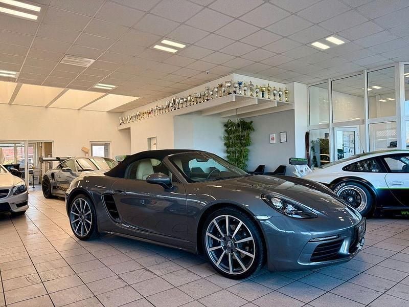 Gebraucht Porsche 718 Boxster 299 PS (219 kW) 2021 Grau Cabrio