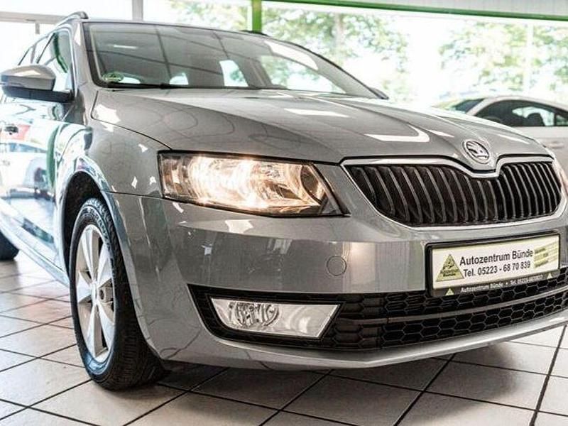 Gebraucht Skoda Octavia Elegance 140 PS (102 kW) 2013 Grau Kombi