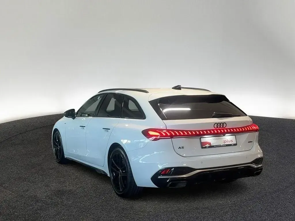 Gebraucht Audi A5 Ambiente 204 PS (150 kW) 2025 Weiß Kombi