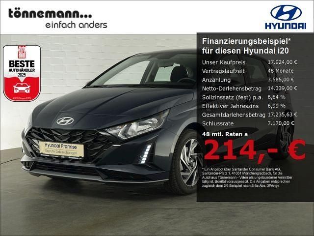 Grau Gebraucht 2024 Hyundai i20 Trend Kleinwagen | 17.924 € (Fairer Preis) - Bild 1/4