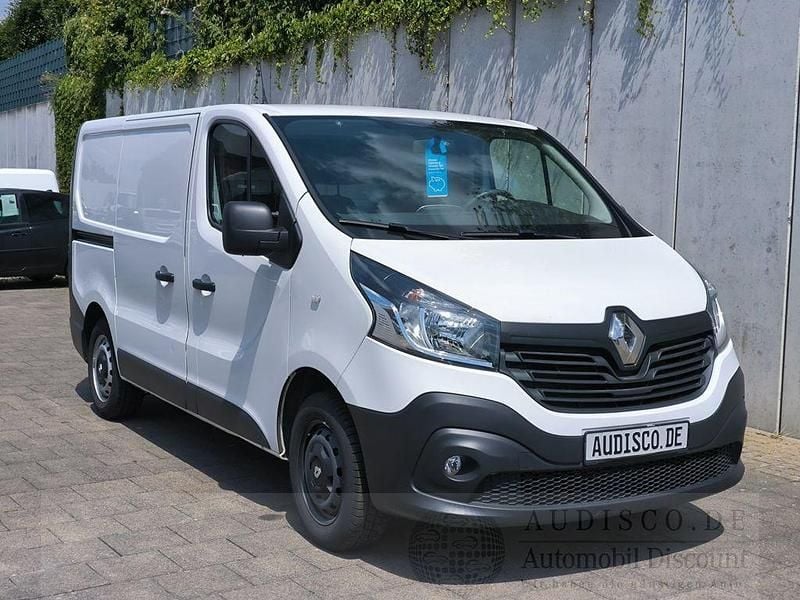 Weiß Gebraucht 2019 Renault Trafic Komfort Van | 17.590 € (Guter Preis) - Bild 1/4