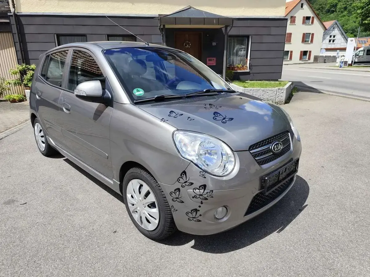 Gebraucht Kia Picanto 65 PS (47 kW) 2008 Titaniumsilber met. Kleinwagen