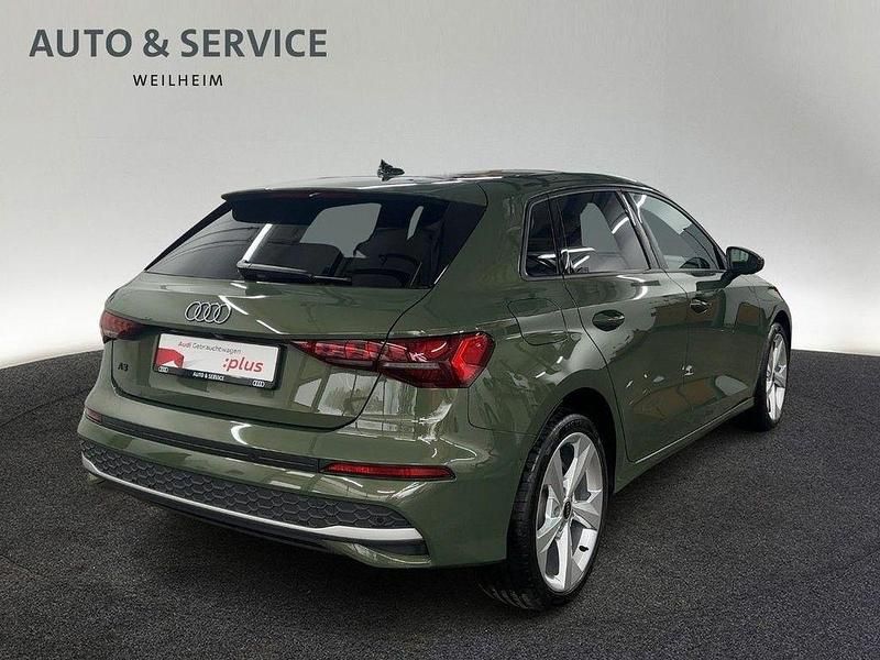 Gebraucht Audi A3 Advanced 116 PS (85 kW) 2025 Distriktgrün metallic Limousine