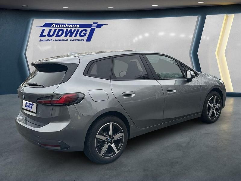 Gebraucht BMW 220 150 PS (110 kW) 2023 Grau Kombi