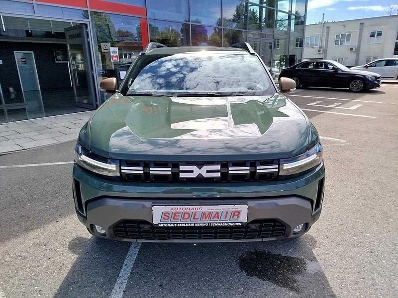 Neu Dacia Duster Extreme 131 PS (96 kW) 2025 Zederngrün SUV