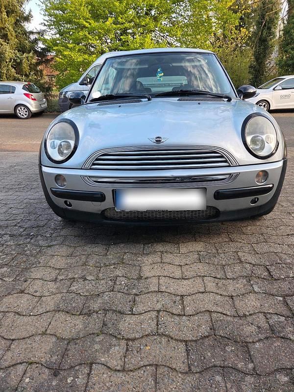 Usado Mini Cooper 90 HP (66 kW) 2003 Prateado Citadino