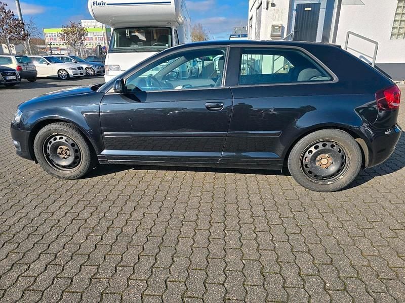 Gebraucht Audi A3 Ambition 105 PS (77 kW) 2011 Schwarz Kleinwagen