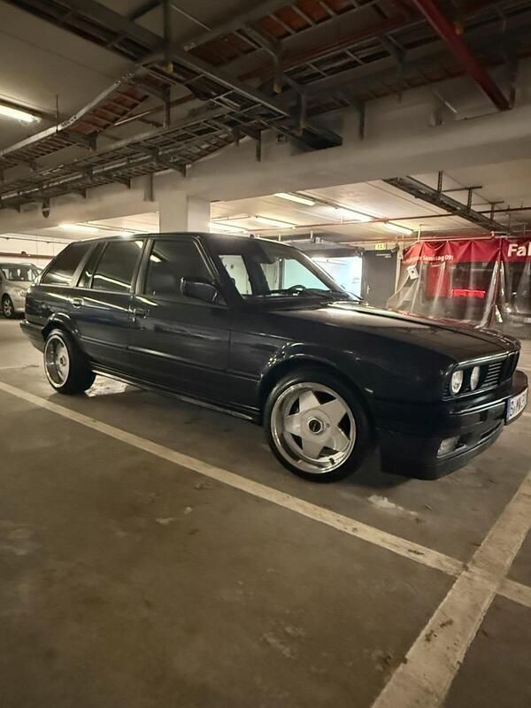 Violet Gebraucht 1991 BMW 325 M Sport Kombi | 17.000 € - Bild 1/4